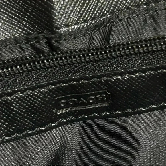 Coach unisex black leather wristlet/ wallet - Picture 6 of 8